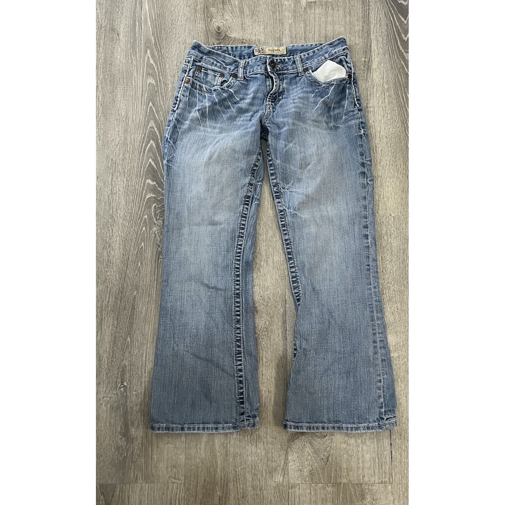 BKE Women’s Straight Leg Jeans - Light Blue Wash